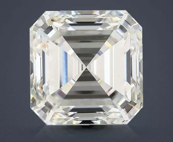 4.06 Carat · G · VS1 Rare Carat Ideal Cut