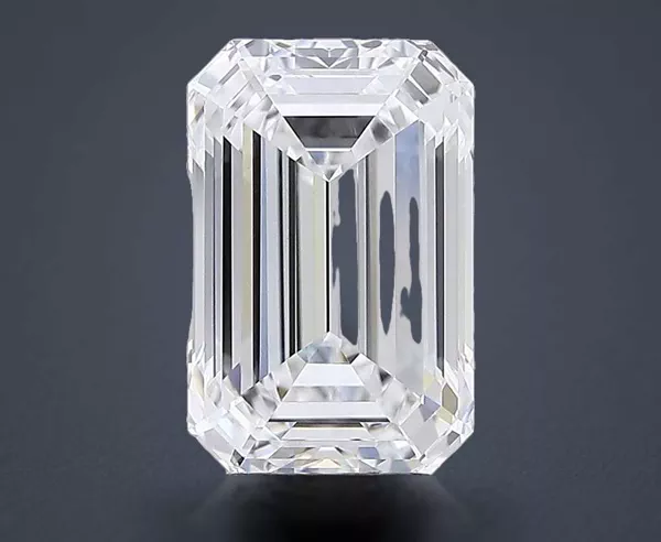 4.38 Carat · E · VVS2 Rare Carat Ideal Cut