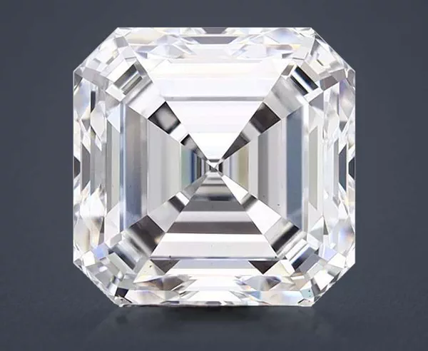 4.7 Carat · E · VS1 Rare Carat Ideal Cut