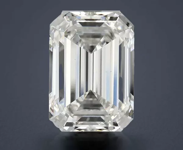 4.68 Carat · F · VS1 Rare Carat Ideal Cut