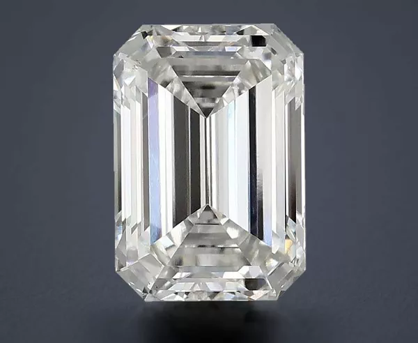2.46 Carat · F · VS1 Rare Carat Ideal Cut