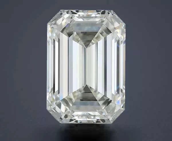 5.05 Carat · H · VS1 Rare Carat Ideal Cut