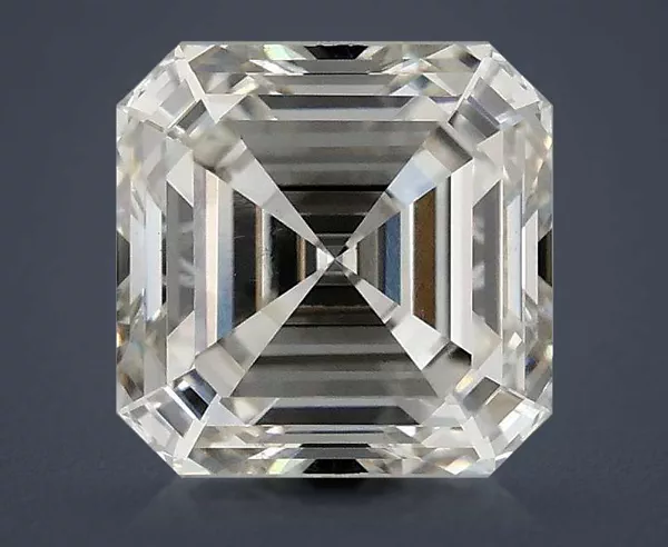2.07 Carat · G · VS1 Rare Carat Ideal Cut