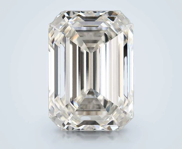 4.47 Carat · G · VS1 Rare Carat Ideal Cut