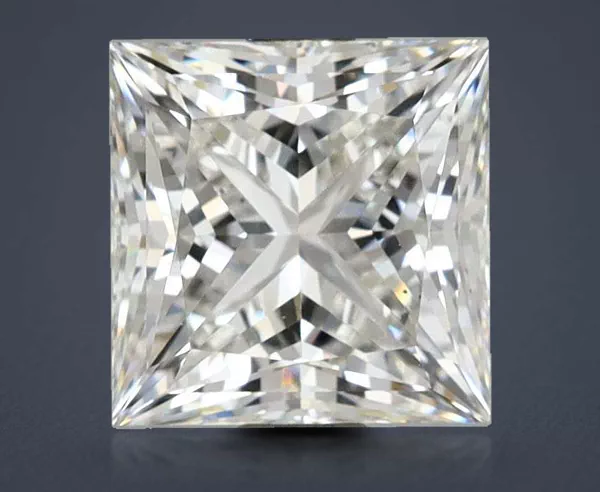 3.08 Carat · G · VS2 Rare Carat Ideal Cut