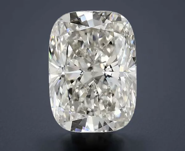2.45 Carat · G · VS1 Rare Carat Ideal Cut