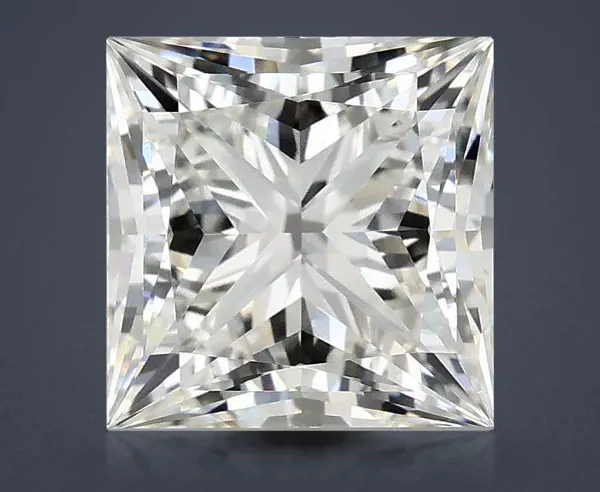 2.81 Carat · F · VS1 Rare Carat Ideal Cut