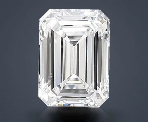 2.01 Carat · E · VS1 Rare Carat Ideal Cut