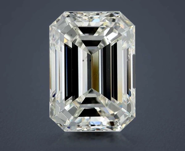 2.2 Carat · I · SI1 Rare Carat Ideal Cut