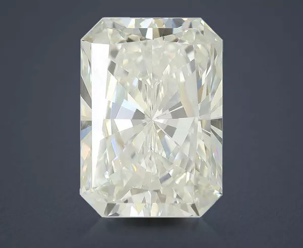 4.59 Carat · G · VVS2 Rare Carat Ideal Cut