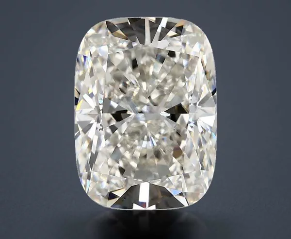 4.58 Carat · G · VVS2 Rare Carat Ideal Cut