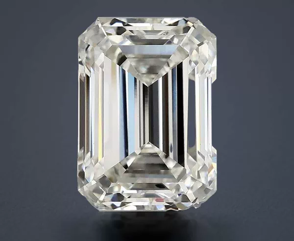 4.94 Carat · G · VS1 Rare Carat Ideal Cut