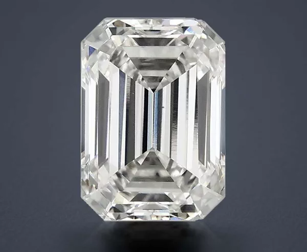 2.46 Carat · F · VS1 Rare Carat Ideal Cut