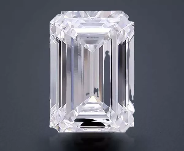 6.57 Carat · F · VS2 Rare Carat Ideal Cut