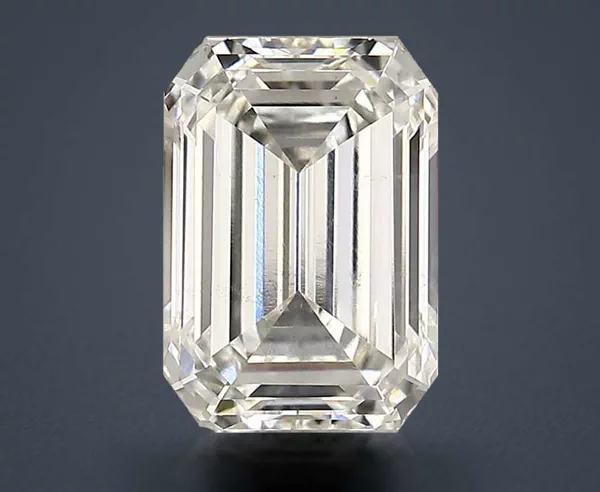 2.33 Carat · F · VS2 Rare Carat Ideal Cut
