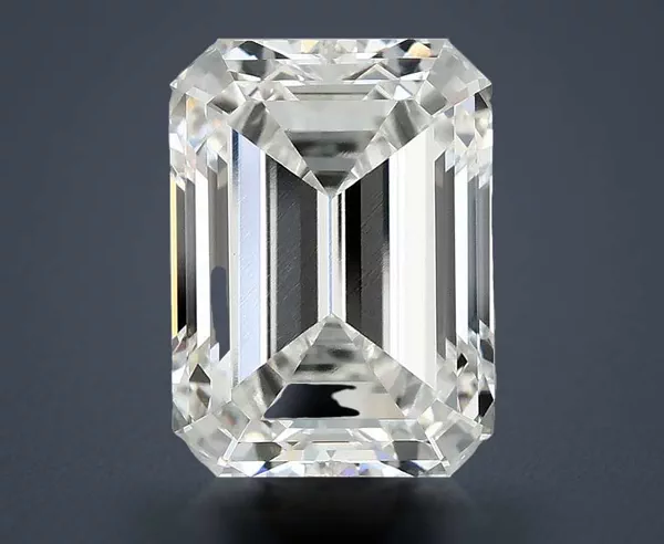 4.89 Carat · F · VVS2 Rare Carat Ideal Cut