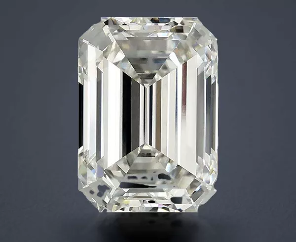 4 Carat · H · VVS2 Rare Carat Ideal Cut