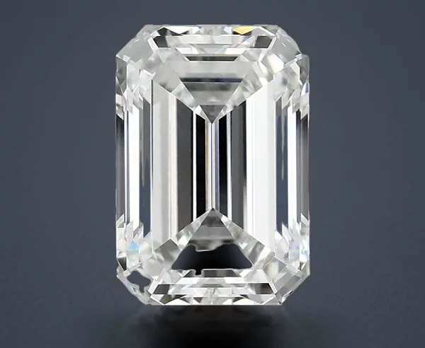 3.48 Carat · E · VS1 Rare Carat Ideal Cut