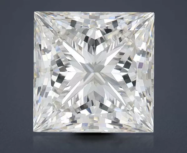 4.43 Carat · G · VS1 Rare Carat Ideal Cut