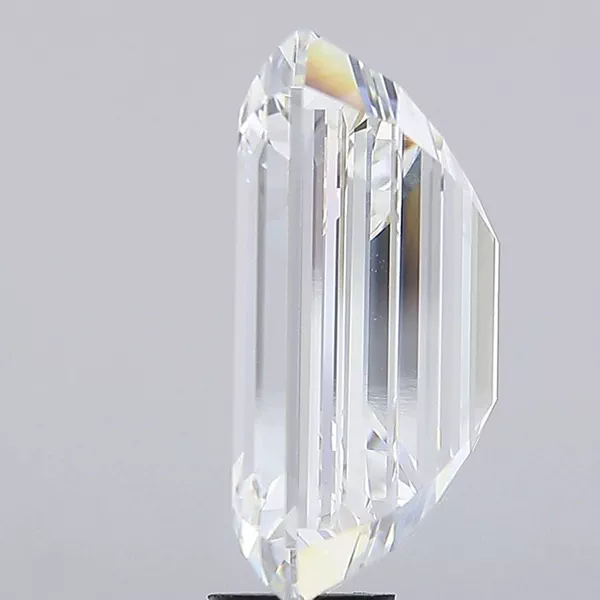 20.05 Carat · F · VVS2 Rare Carat Ideal Cut