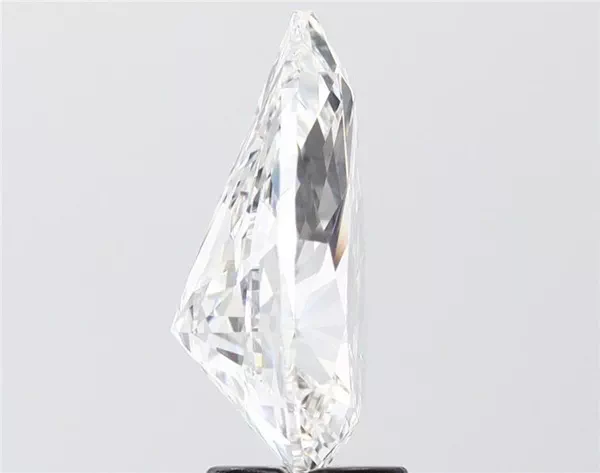 4 Carat · F · VS1 Rare Carat Ideal Cut