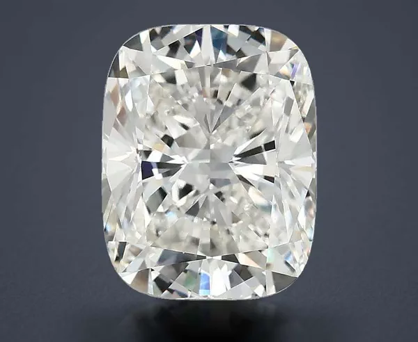 4.01 Carat · G · VVS2 Rare Carat Ideal Cut