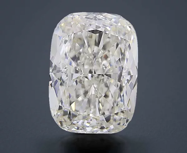 4.65 Carat · G · VS1 Rare Carat Ideal Cut