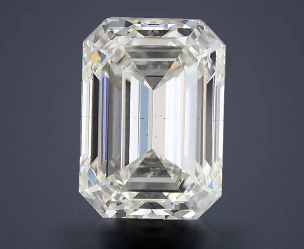 2.07 Carat · G · VS1 Rare Carat Ideal Cut
