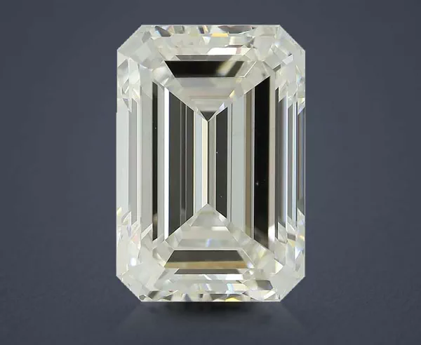4.84 Carat · G · VVS2 Rare Carat Ideal Cut