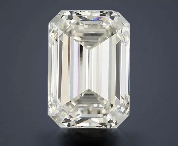 4 Carat · H · VVS2 Rare Carat Ideal Cut