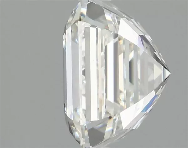 4.02 Carat · G · VS1 Rare Carat Ideal Cut