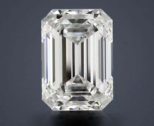 4 Carat · E · VS1 Rare Carat Ideal Cut