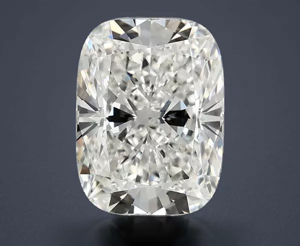 2.1 Carat · F · VVS2 Rare Carat Ideal Cut
