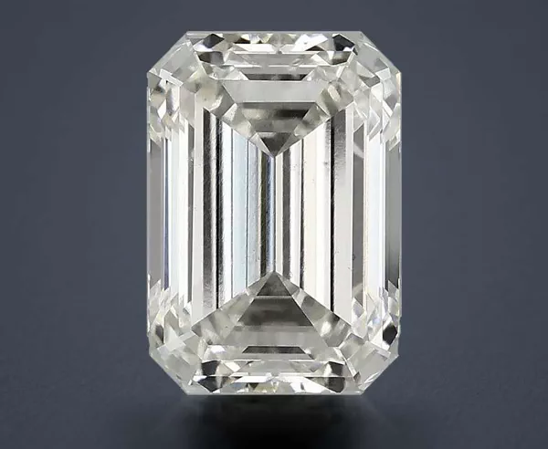 3.09 Carat · H · VS2 Rare Carat Ideal Cut