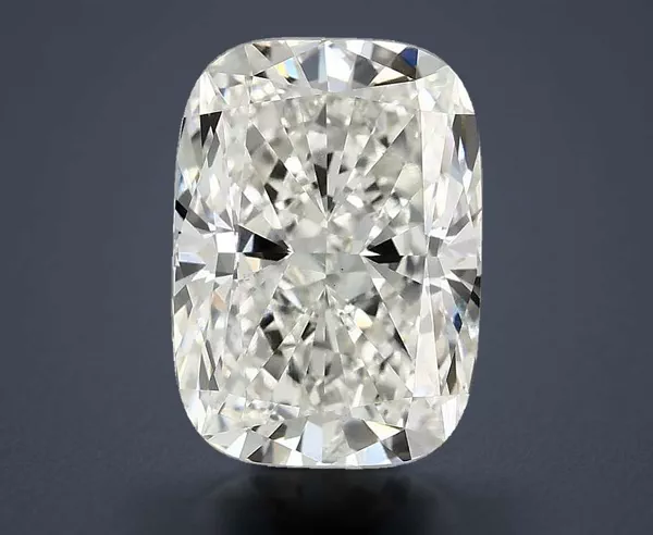 4 Carat · G · VS1 Rare Carat Ideal Cut