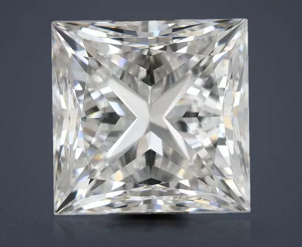 2.66 Carat · F · VVS2 Rare Carat Ideal Cut