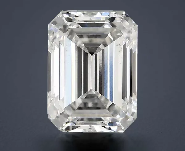 3.17 Carat · F · VS2 Rare Carat Ideal Cut