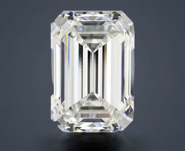 4.4 Carat · E · VS1 Rare Carat Ideal Cut