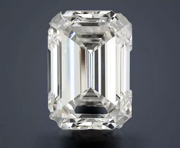 3.05 Carat · F · VS2 Rare Carat Ideal Cut