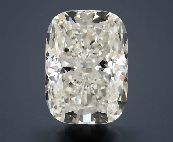 2.55 Carat · G · VS1 Rare Carat Ideal Cut