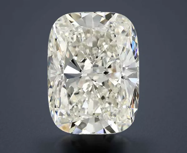 4.02 Carat · G · VS2 Rare Carat Ideal Cut