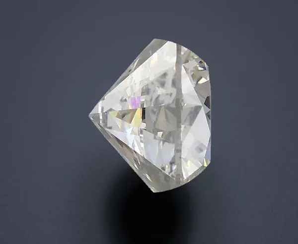 2.82 Carat · G · VS1 Rare Carat Ideal Cut