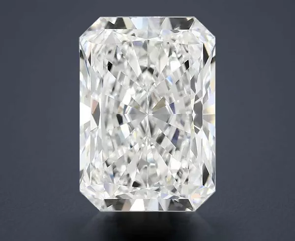 4.28 Carat · E · VVS2 Rare Carat Ideal Cut