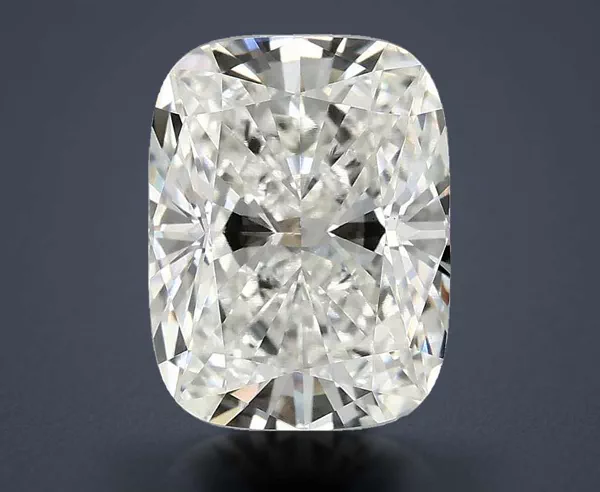 4.07 Carat · G · VS1 Rare Carat Ideal Cut