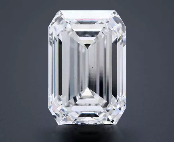4.32 Carat · E · VS1 Rare Carat Ideal Cut