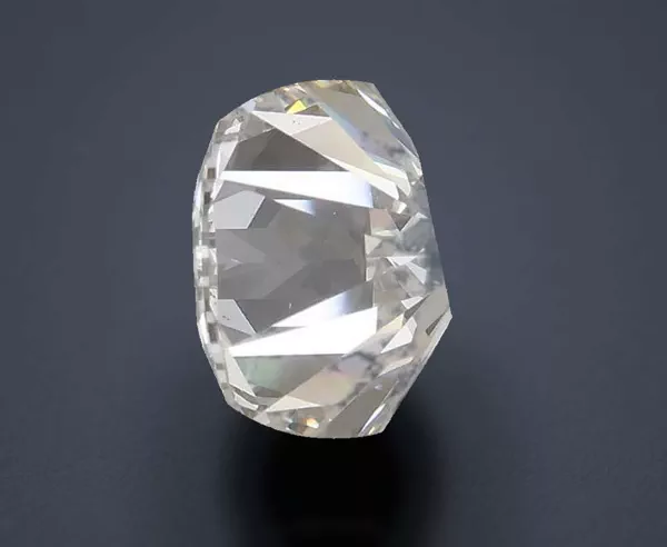 2.85 Carat · G · VS2 Rare Carat Ideal Cut