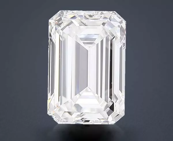 5.01 Carat · G · VS2 Rare Carat Ideal Cut