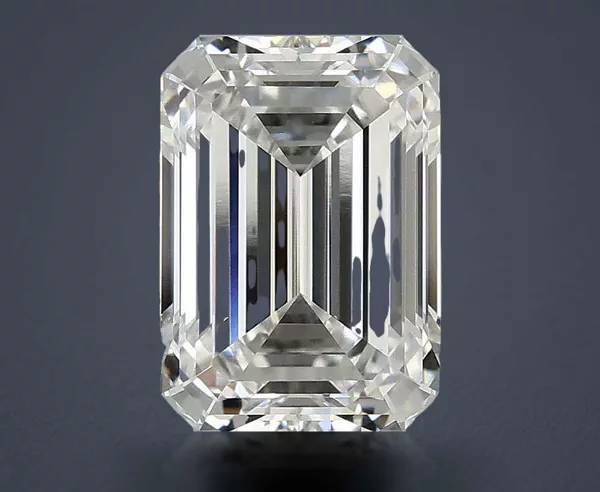 3.02 Carat · F · VS2 Rare Carat Ideal Cut