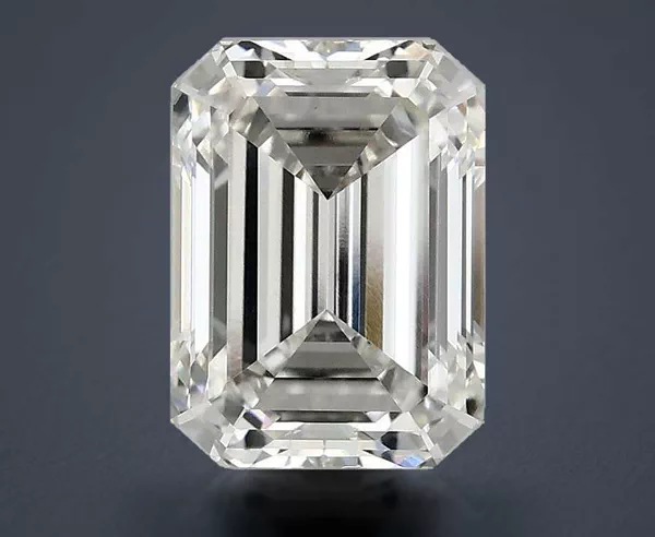 2.84 Carat · G · VS1 Rare Carat Ideal Cut