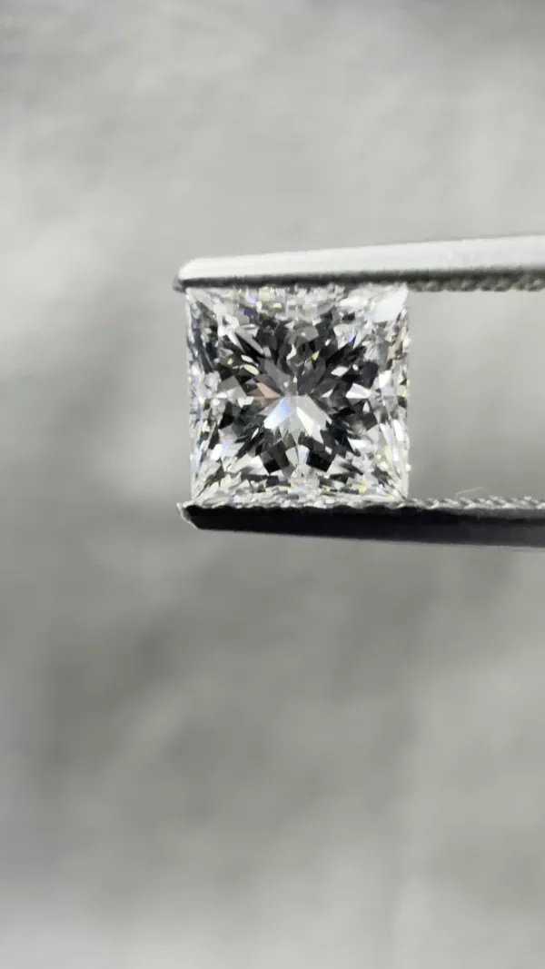 1.01 Carat · F · VVS2 Rare Carat Ideal Cut